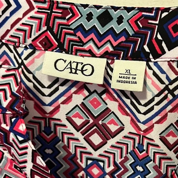 Cato Pink Red Geometrical Print Pullover Blouse V-neck 3/4 Sleeves Size XL - Picture 3 of 7